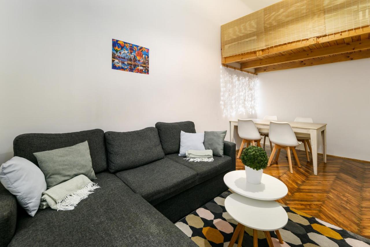 Two Separate Rooms Apartment In City Center, Party District Boedapest Buitenkant foto